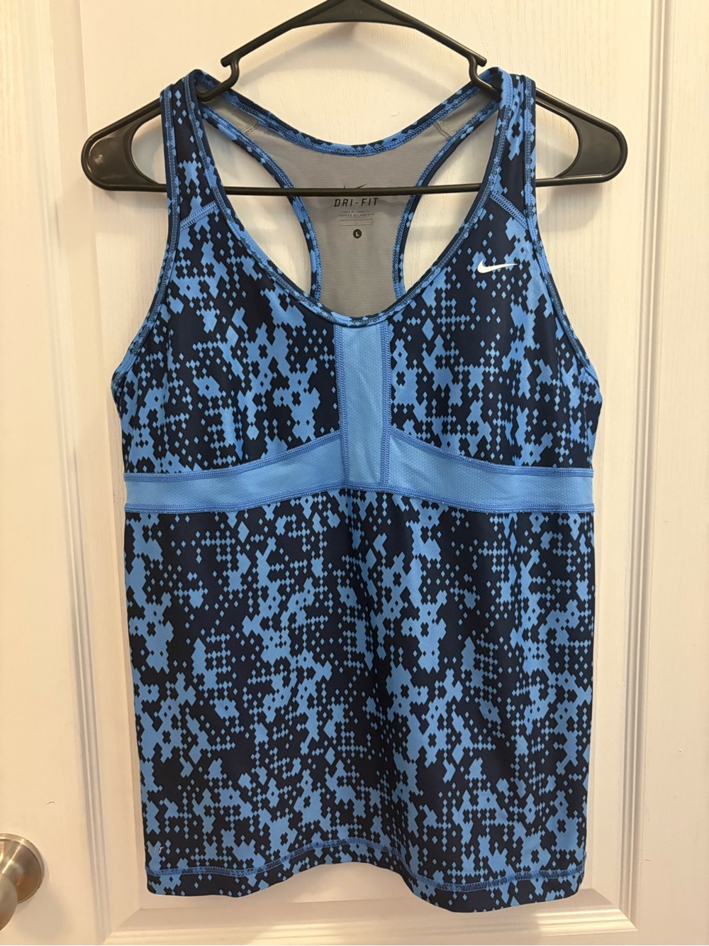 Nike dri-fit workout tank top